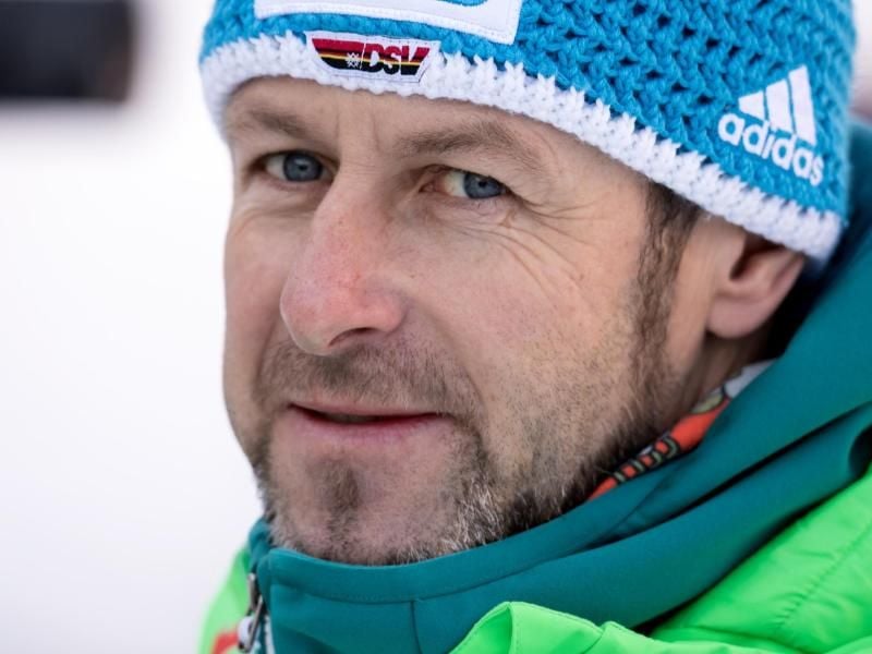 Biathlon-Bundestrainer Mark Kirchner warnt vor zu hohen Erwartungen an seine Skijäger beim Sprint. Foto: Sven Hoppe