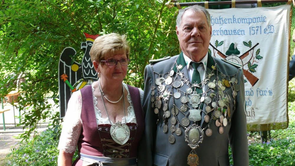 Irma und Schützenkönig Peter Grieger (r.).