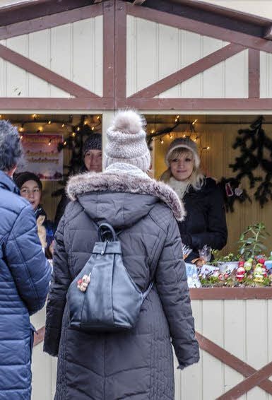 An den Ständen gab es viel weihnachtliches für die Gäste.