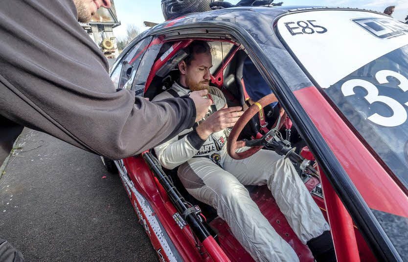 Deutscher Meister 2014: Marcel Uhlig im Cockpit seines Rennwagens