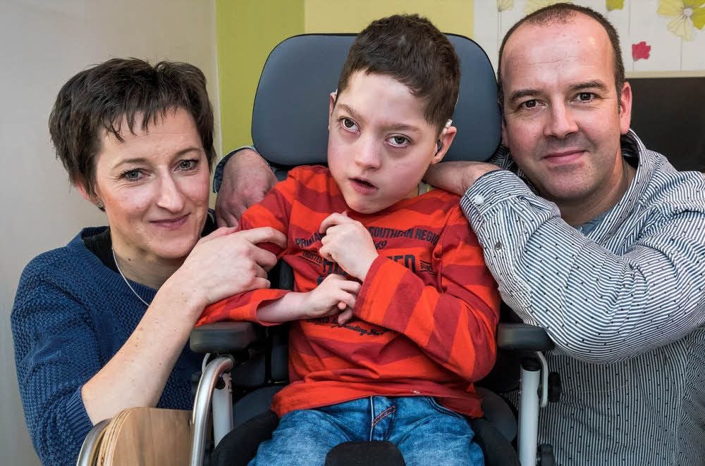 Annett Löschke und Holger Ween zusammen mit Jannis