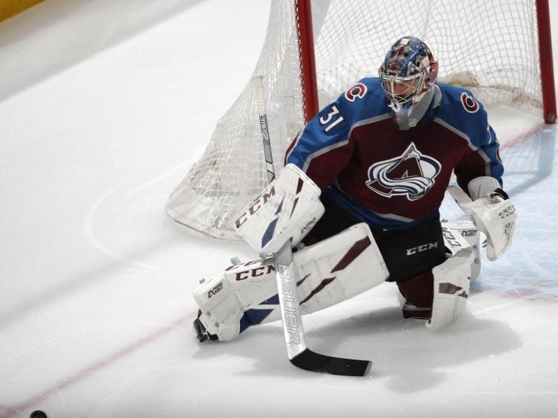 Avalanche-Torhüter Philipp Grubauer im Spiel gegen die Sharks in Aktion. Foto: David Zalubowski/AP