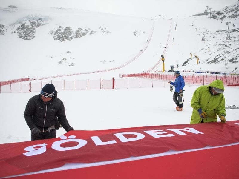 Saisonstart: Die alpine Ski-Saison beginnt in Sölden. Foto: Gian Ehrenzeller/KEYSTONE