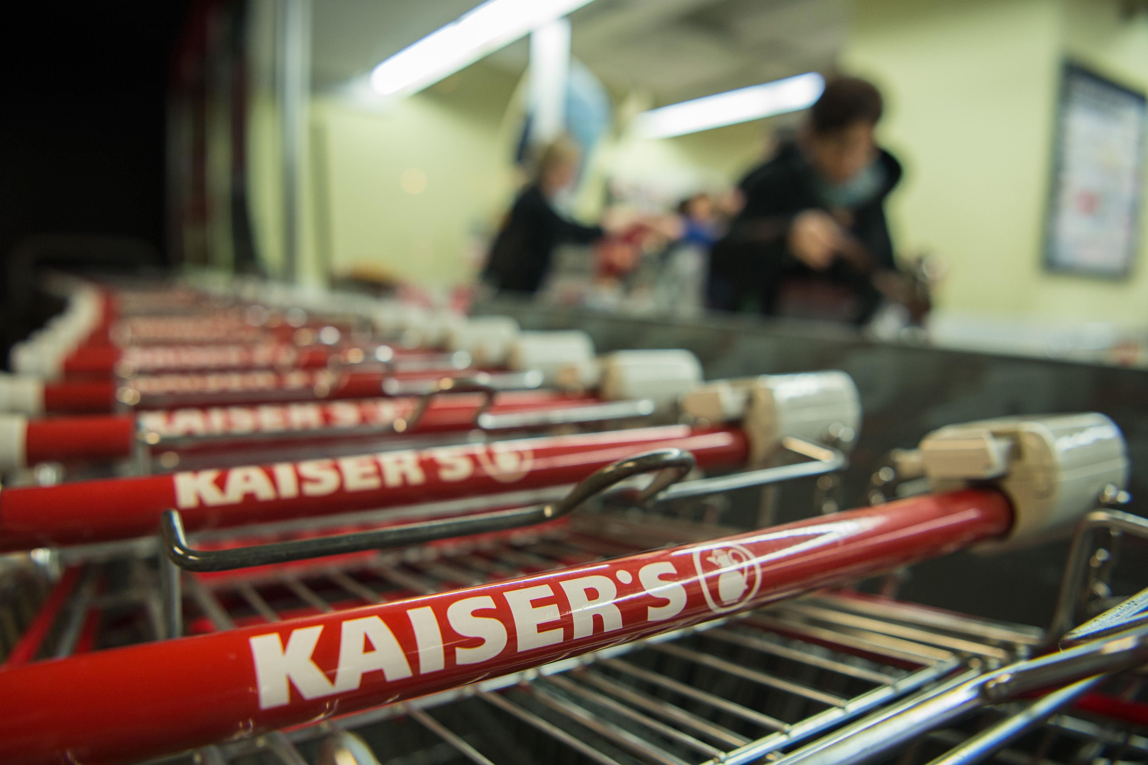 Die Zukunft der Supermarkt-Kette Kaiser's Tengelmann ist noch immer offen.