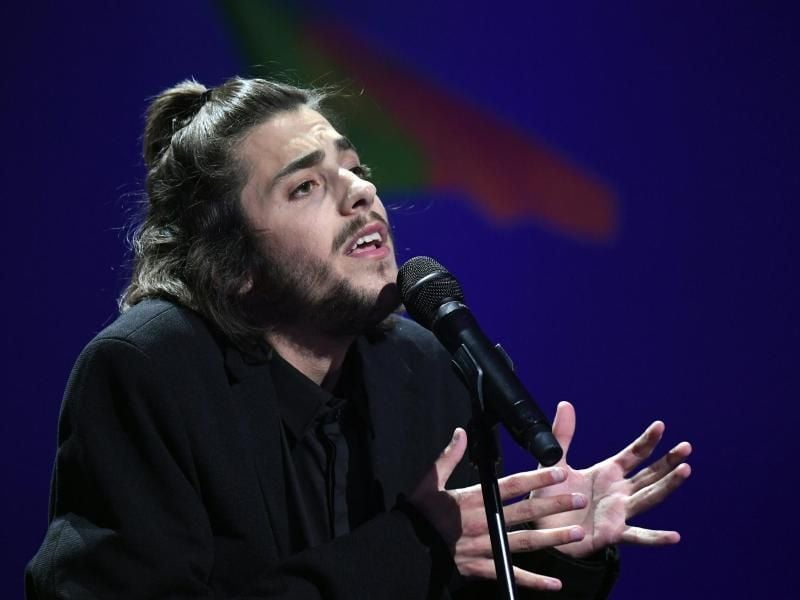 Die Chancen steigen, dass Salvador Sobral beim ESC-Finale dabei sein kann. Foto: Julian Stratenschulte