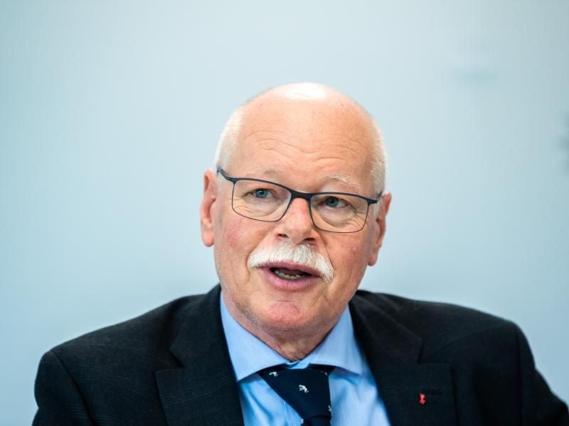 Ist für einen Fonds zur Beteiligung an Polizeikosten bei Hochrisikospiele: Ulrich Mäurer. Foto: Mohssen Assanimoghaddam