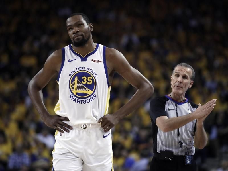 Kevin Durant von den Golden State Warriors hat sich an der Wade verletzt. Foto: Ben Margot/AP