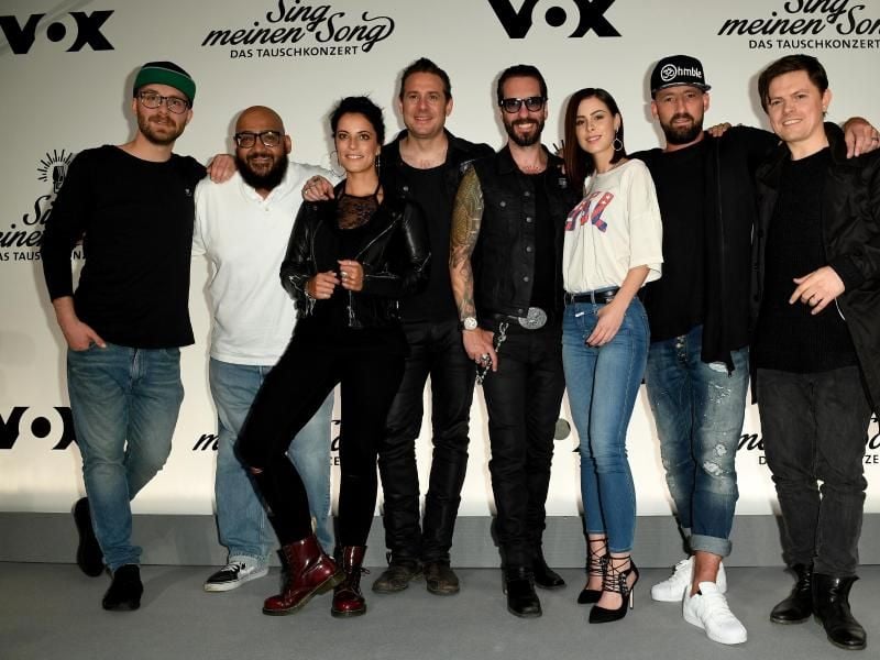 Die Musiker Mark Forster (l-r), Moses Pelham, Stefanie Kloß, The BossHoss, Lena Meyer-Landrut, Gentleman und Michael Patrick Kelly waren in der vierten Staffel zu sehen. Foto: Britta Pedersen