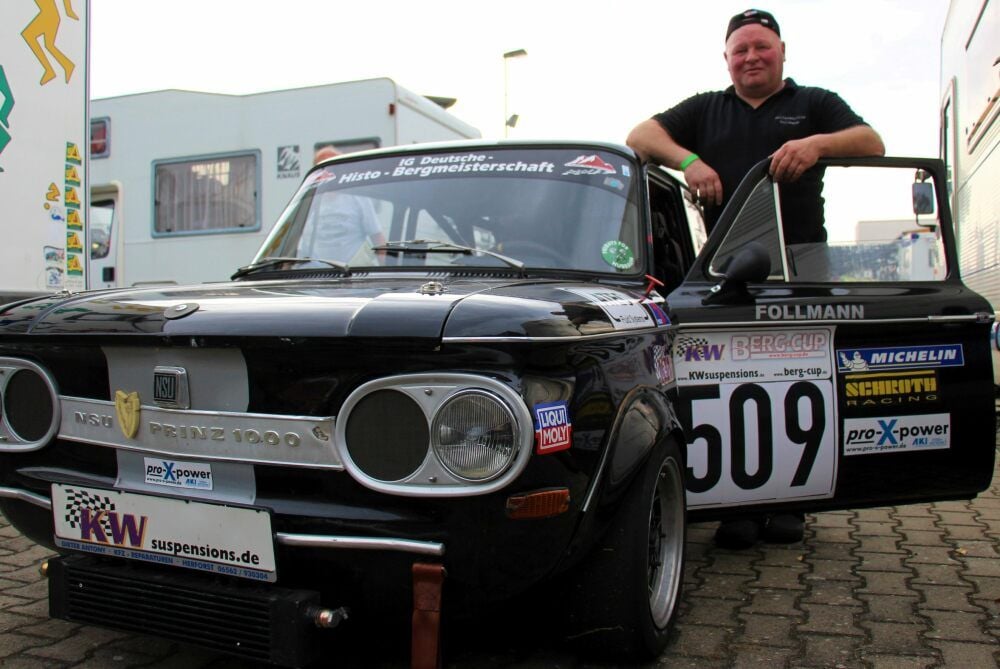 Im Urlaub in Coswig erfuhr Alex Follmann vom Classic Cup, an dem er daraufhin erstmalig mit seinem 110 PS starken Rennwagen teilnahm.