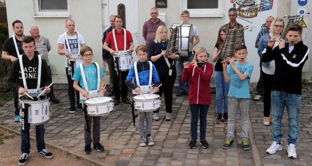 Ob zusammen im großem Ensemble oder in kleineren Gruppen: Die jungen Musiker des Blankenheimer Spielmannszuges bereiten sich auf ihr musikalisches Gastspiel in Dänemark vor. Im Mai gehen sie auf Reisen.