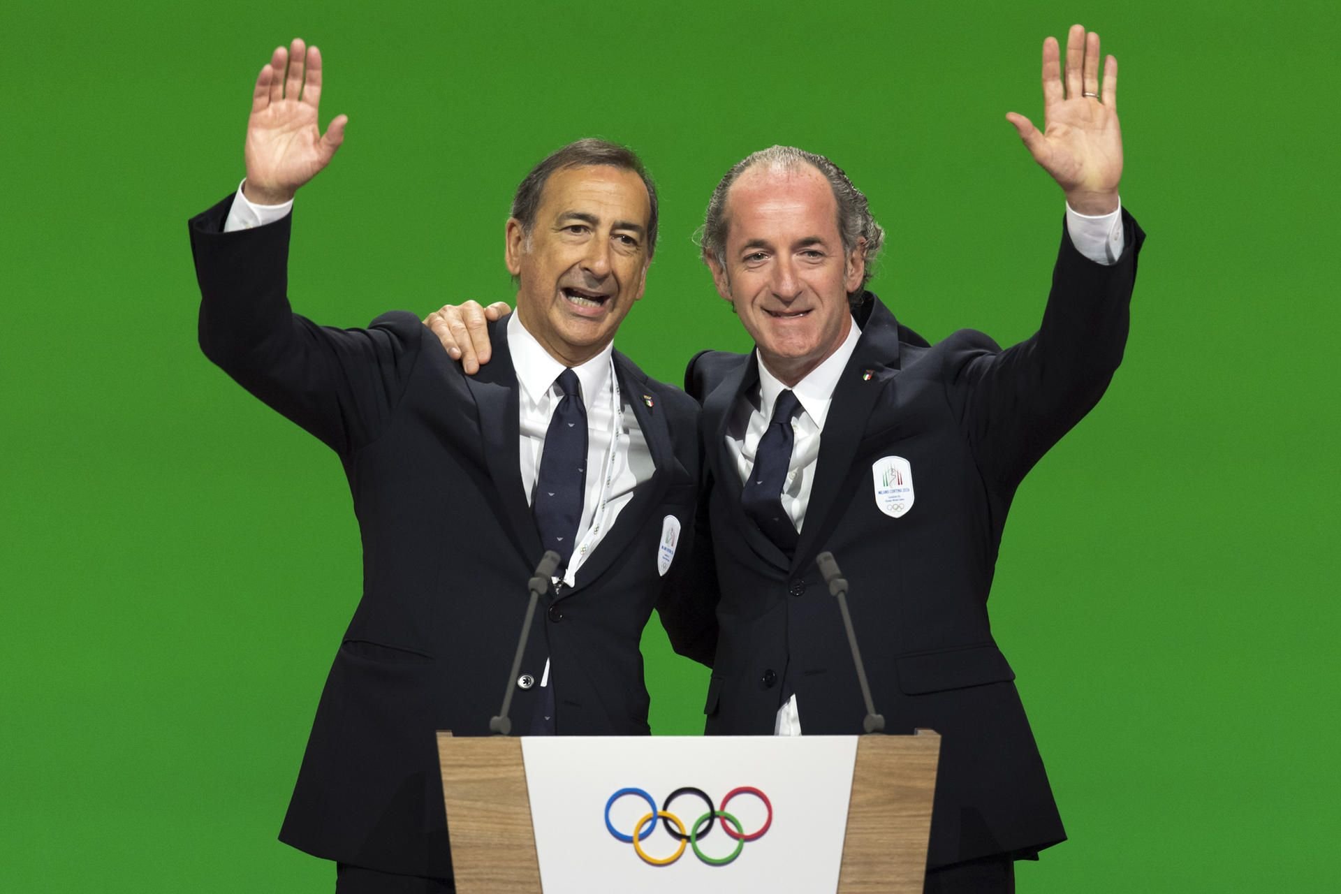 Guiseppe Sala (l), Bürgermeister von Mailand, und Luca Zaia, Präsident der Region Venetien