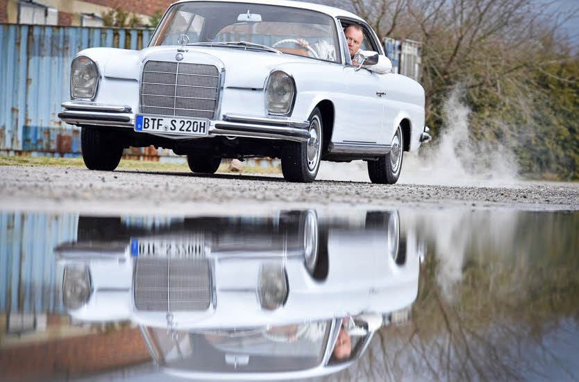 Auch ein S-Klasse Coupé aus den 60er Jahren kommt zum Einsatz.