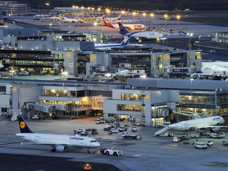 Reger Betrieb herrscht auf dem Flughafen von Frankfurt am Main. Foto: Boris Roessler/Archiv