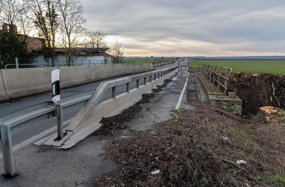 Die Brücke bei Leimbach wird ab Mai voll gesperrt.