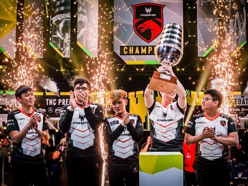 TNC Predator ist der Sieger beim ersten größeren Dota-Turnier nach der Weltmeisterschaft. F. Foto: Svenja Naudsuß/Shotcaller Media/dpa