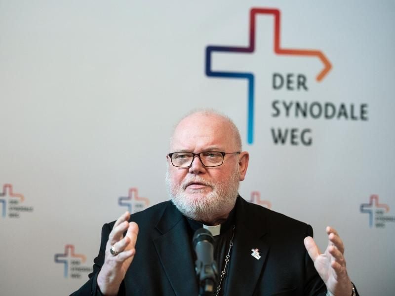 Kardinal Reinhard Marx, Vorsitzender der Deutschen Bischofskonferenz, auf einer Pressekonferenz während der ersten Versammlung des Synodalen Wegs in Frankfurt. Foto: Andreas Arnold/dpa
