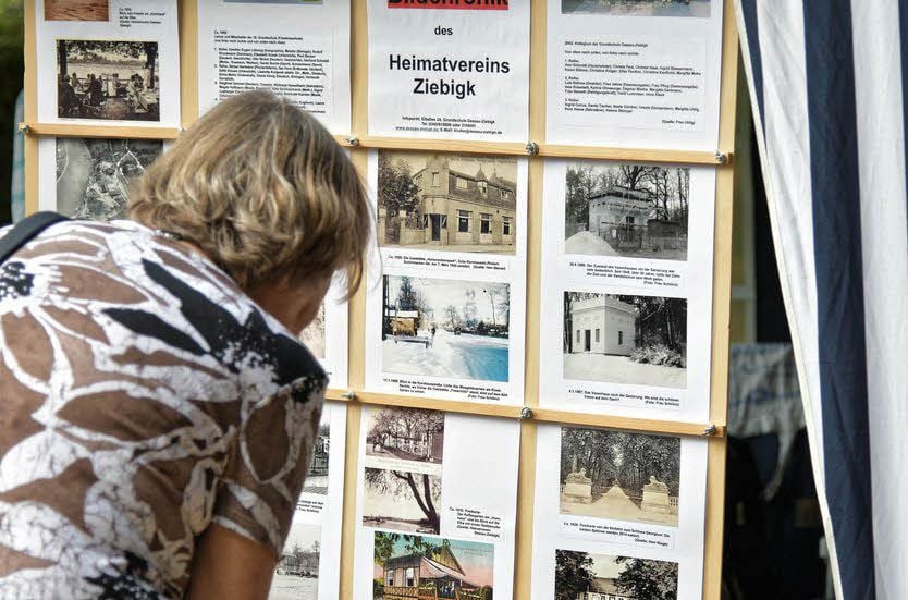 Historische Ansichten zeigte der Heimatverein Ziebigk. Hier gingen viele Besucher auf Spurensuche.