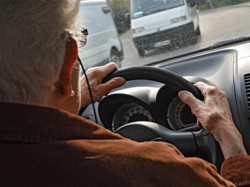 In anderen europäischen Ländern müssen Senioren regelmäßig Prüfungen absolvieren. Foto: Felix Kästle