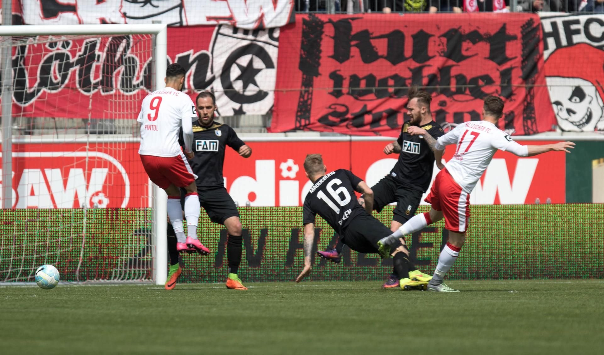 Martin Röser (r.) traf zum 1:0 für den HFC