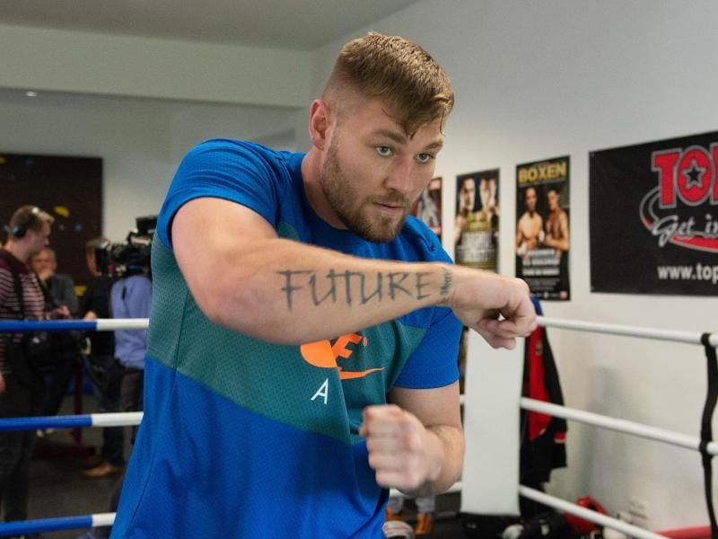 Geht selbstbewusst in den Kampf gegen Tyson Fury: Tom Schwarz. Foto: Timm Schamberger