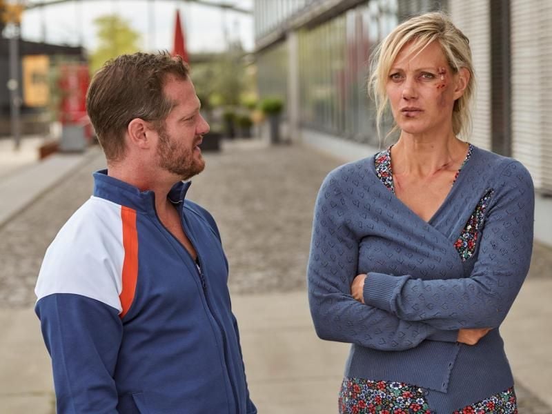 Anna Schudt und Aurel Manthei in dem ZDF-Krimi „ Mordshunger - Verbrechen und andere Delikatessen”. Foto: Frank Dicks/ZDF