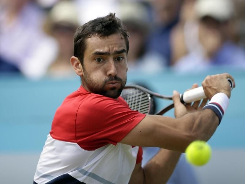 Der Australier Nick Kyrgios wurde für eine obszöne Geste bestraft. Foto: Tim Ireland/AP