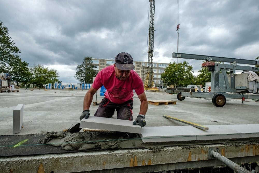 Stein auf Stein, die Schule in Pratau soll im Herbst fertig sein.