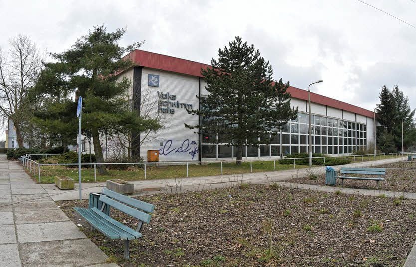Die Südschwimmhalle.