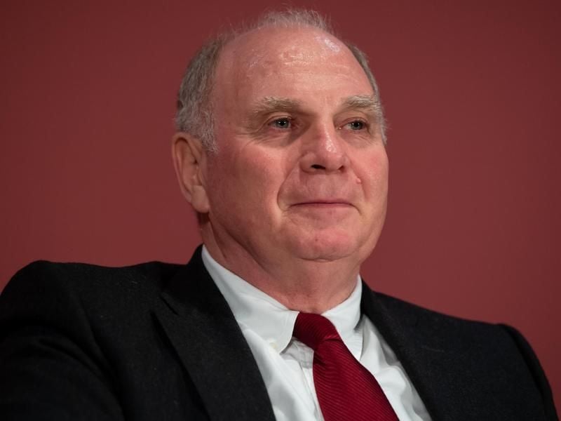 Uli Hoeneß ist der Ehrenpräsident des FC Bayern München. Foto: Sven Hoppe/dpa