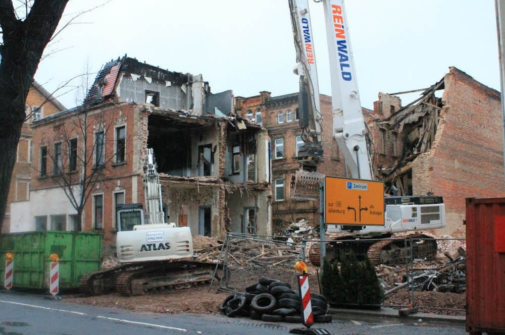 Im Januar wurden die letzten Ruinen in der Schützenstraße in Zeitz abgerissen, darunter das Brandhaus Nummer 7.