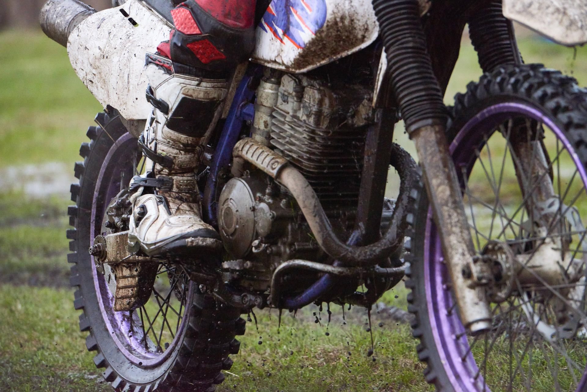 In Großkayna gibt es immer mal wieder Ärger über Motorcrosser, die den südlichen Teil des Großkaynaer Sees als Strecke benutzen.