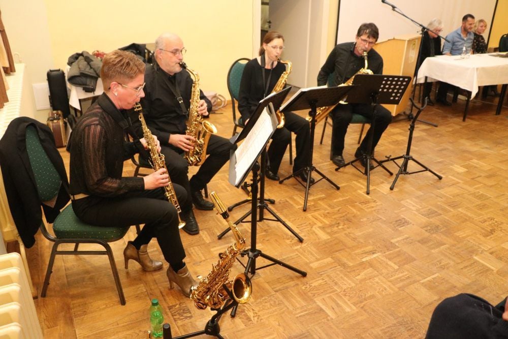Auf Wunsch von Lothar Günther hat das Saxophon-Quartett Wittenberg die Veranstaltung begleitet.