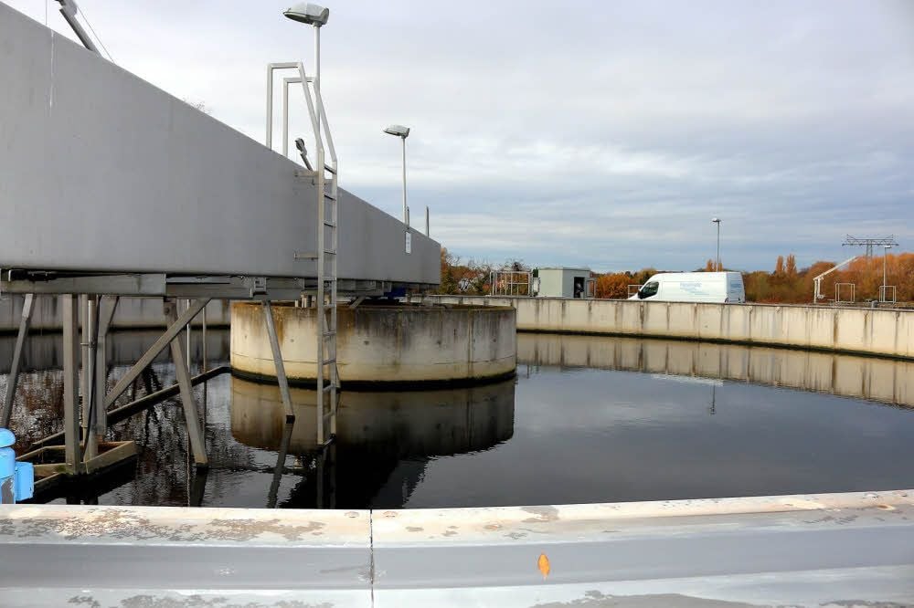 Klärbecken der Anlage