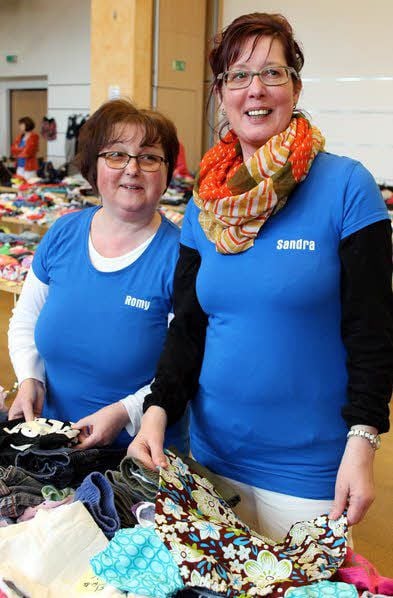Glückliche Gesichter zeigen Romy Heßler und Sandra Hainke (v. l.)