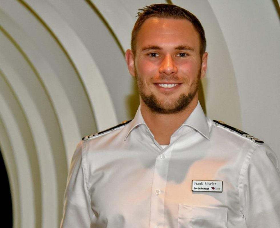 Frank Röseler liebt und lebt seinen Job auf einem Kreuzfahrtschiff.