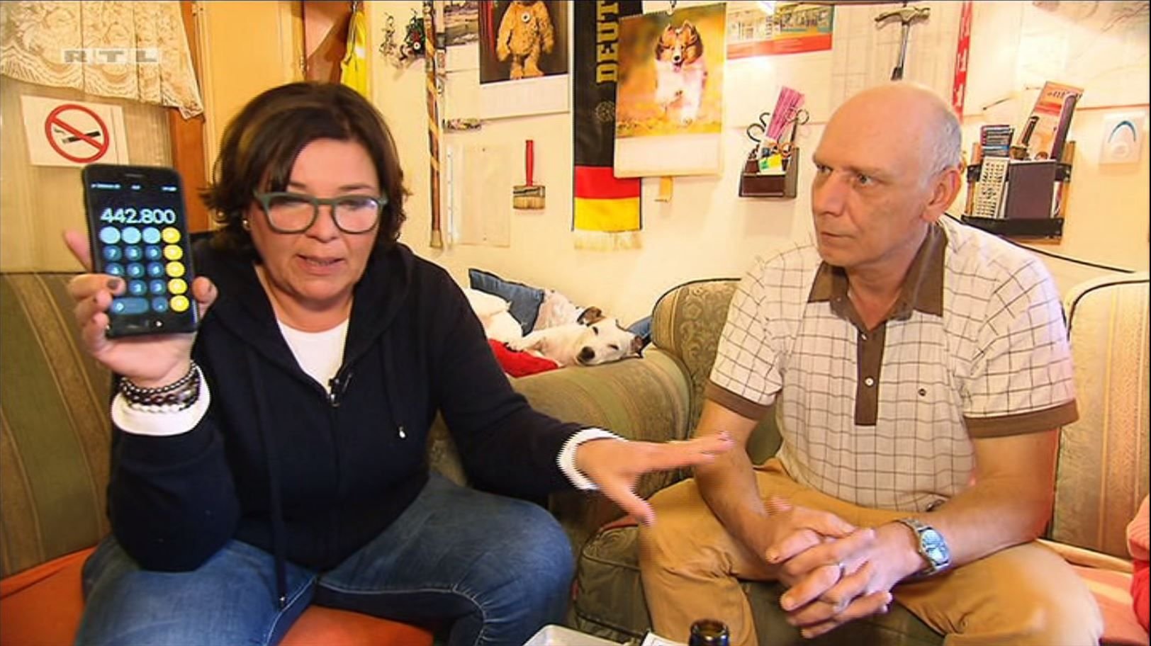Vera Int-Veen und der Langzeit-Arbeitslose Klaus.