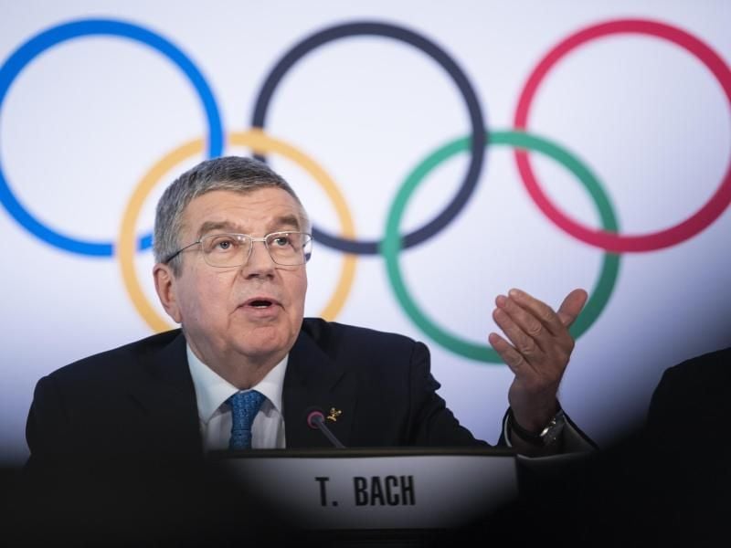 Thomas Bach ist der Präsident des Internationalen Olympischen Komitees (IOC). Foto: Jean-Christophe Bott/KEYSTONE/dpa