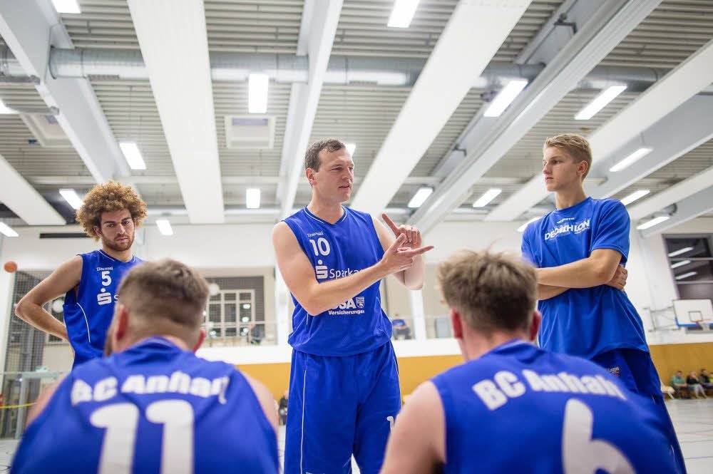Spielertrainer Mario Friedrich fand beim BC Anhalt die richtigen Worte.