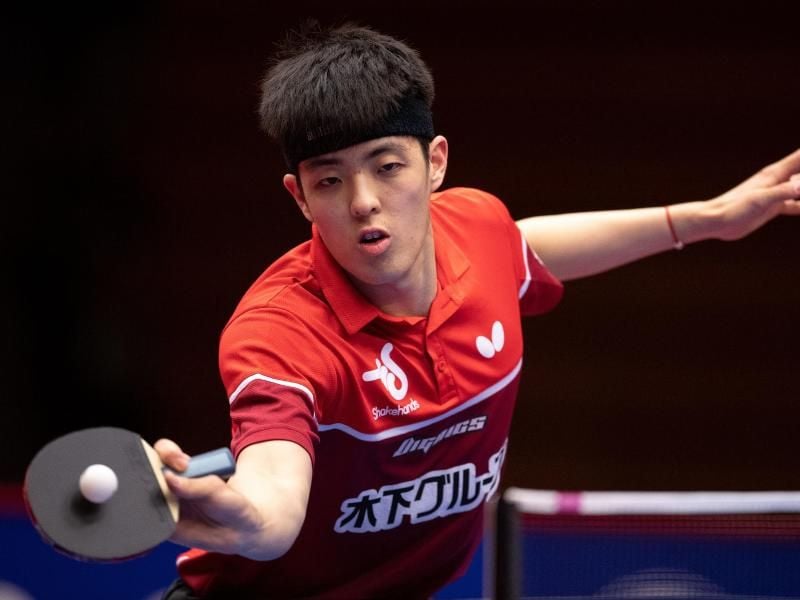 Dang Qiu gewann das Finale gegen Steffen Mengel mit 4:1 in Sätzen. Foto: Marius Becker/dpa
