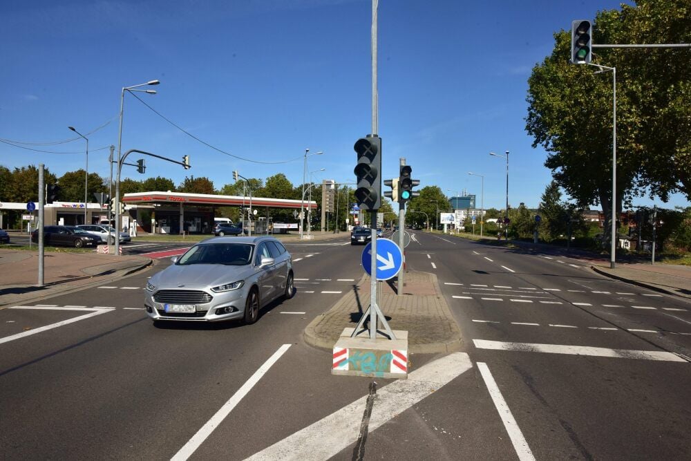 Im Bereich Albrechtstraße/Roßlauer Allee kündigen sich Bauarbeiten und Sperrungen an.