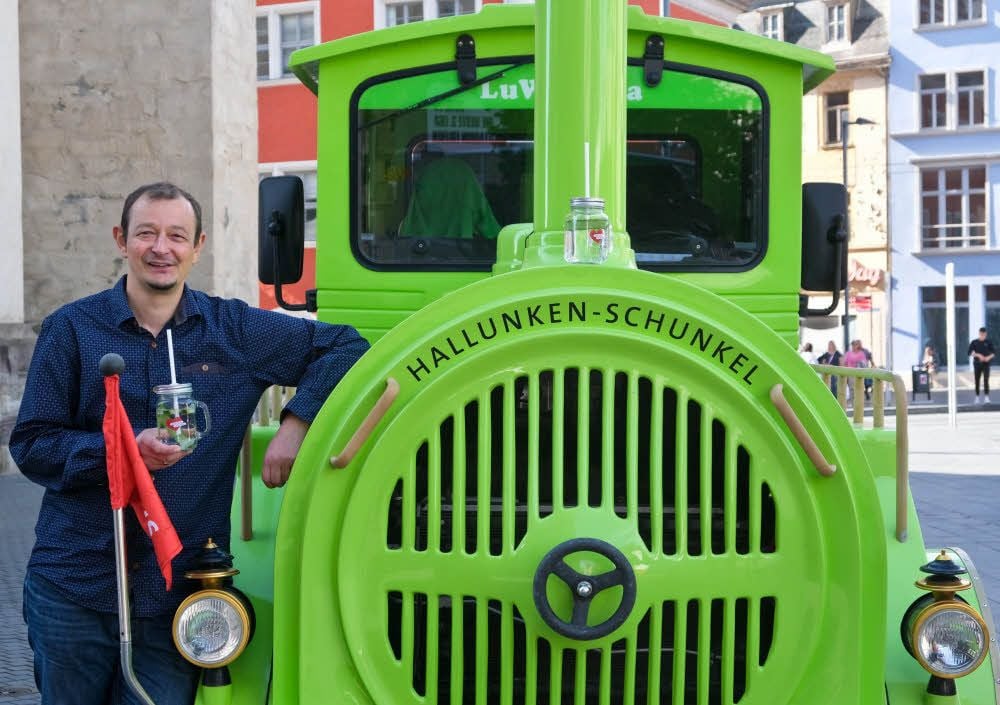 Gin-Experte auf Schunkelfahrt: Wolfram Dübler-Zaeske wird den Fahrgästen während der Tasting-Tour Wissenswertes über das Getränk erzählen.