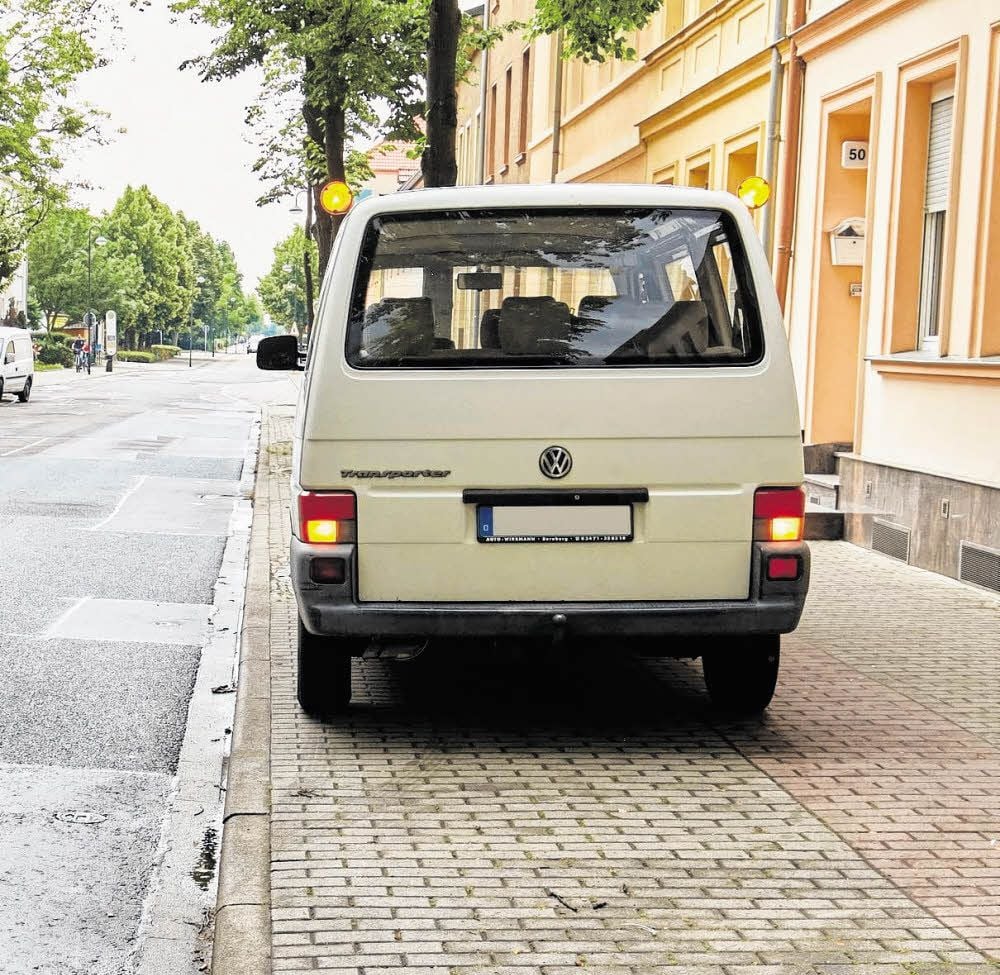 Tempolimit, Warnblinker, Lichthupe: Hätten Sie es gewusst? Was ist