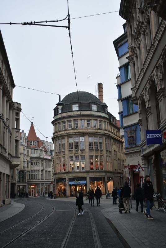 Heute beherbergt das Gebäude das Unternehmen „Ann Christin“.