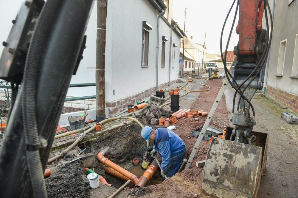 Die Bauarbeiten in der Görziger Querstraße gehen voran.