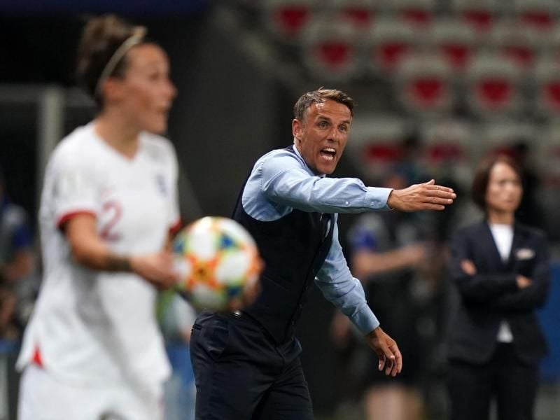 Will mit Englands Frauen ins WM-Endspiel: Phil Neville. Foto: John Walton/PA Wire