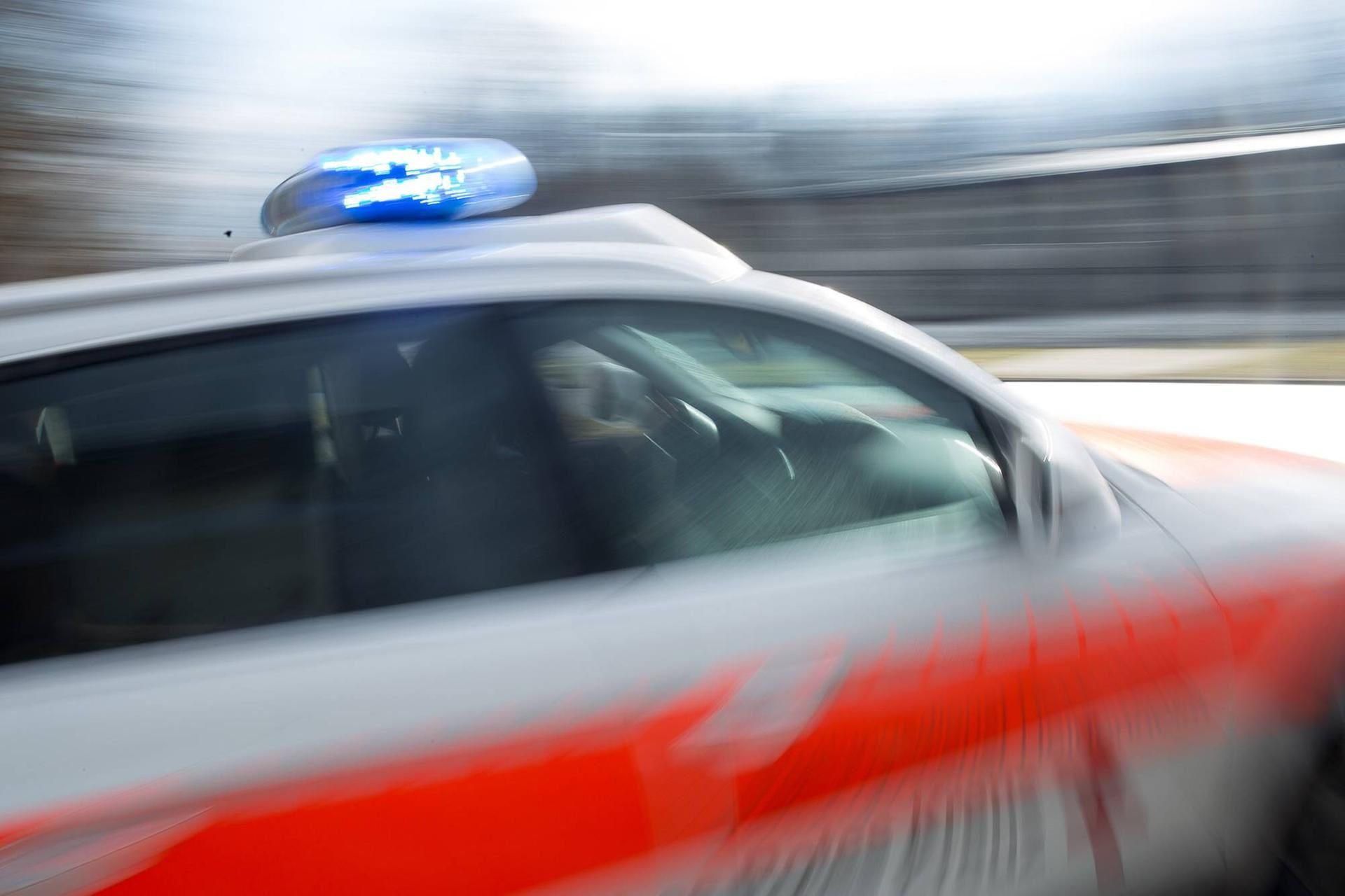 In Geringswalde ist eine Radfahrerin nach einem Unfall gestorben. (Symbolbild)