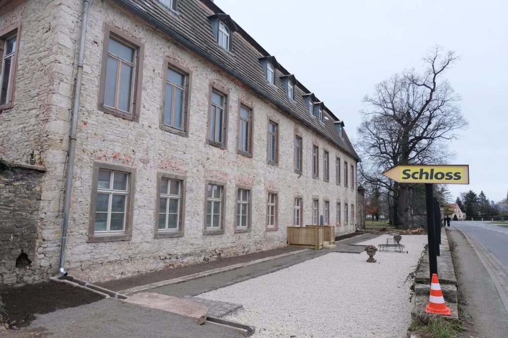 Das Schloss in Gleina bietet als Drehort die Kulisse für einen Kinofilm. Er trägt den Arbeitstitel „Das Mädchen mit den goldenen Händen“.