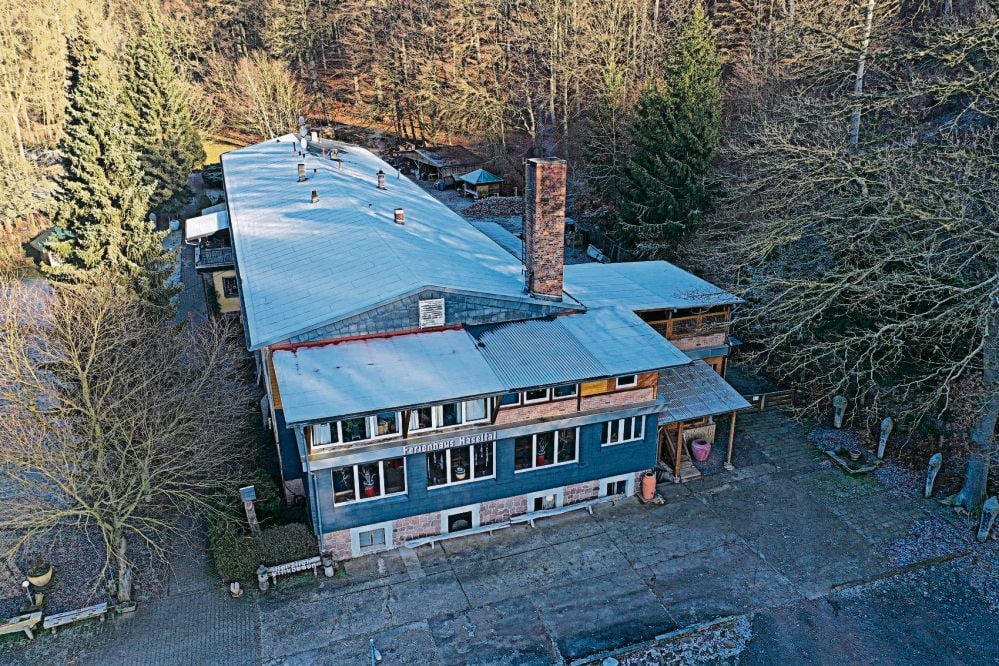 Im Schornstein vom Ferienhaus Haseltal in Uftrungen wurde in der Silvesternacht ein 18-Jähriger eingeklemmt.