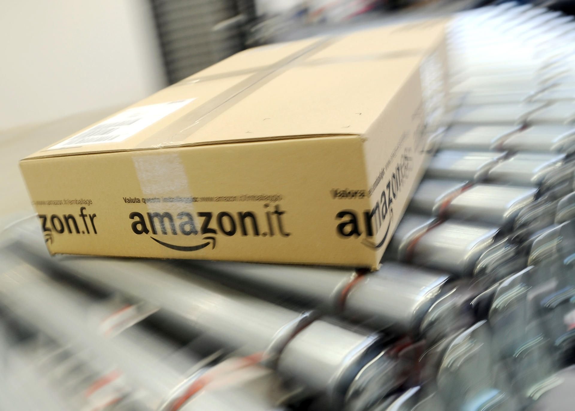 Immer wieder werden Produkte in Amazon-Kartons unverlangt verschickt.