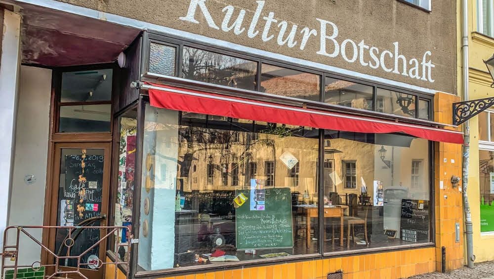 Die Stiftung Kulturbotschaft bespielt das Erdgeschoss des Hauses Jüdenstraße 5. Das gestaltet sich zunehmend schwieriger.